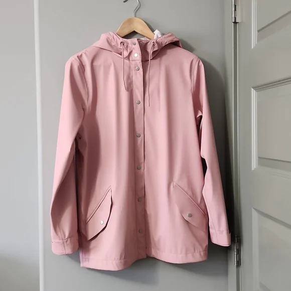 Rain jacket aritzia top